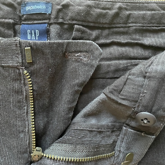 GAP Women's Dark Brown Corduroy Bermuda Shorts - Picture 8 of 10